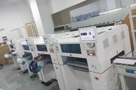 CHM-551 সম্পূর্ণ স্বয়ংক্রিয় 4 মাথা SMT পিক এবং স্থান মেশিন 0201, স্বয়ংক্রিয় নল পরিবর্তন