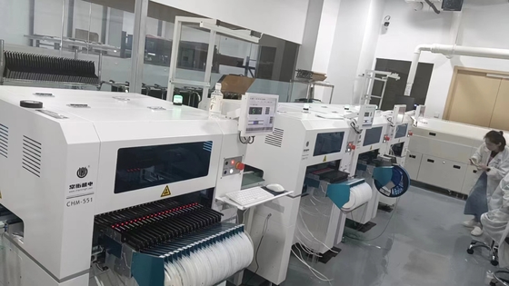 CHM-551 সম্পূর্ণ স্বয়ংক্রিয় 4 মাথা SMT পিক এবং স্থান মেশিন 0201, স্বয়ংক্রিয় নল পরিবর্তন