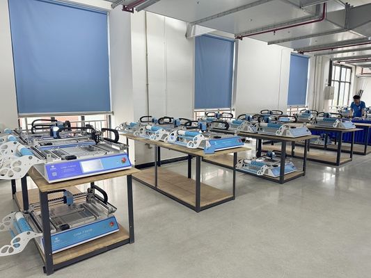 CHMT48VB বেঞ্চটপ এসএমটি পিক অ্যান্ড প্লেস মেশিন 58 ফিডার 2 ভিশন ক্যামেরা